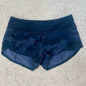 Women’s Lululemon shorts sz 4